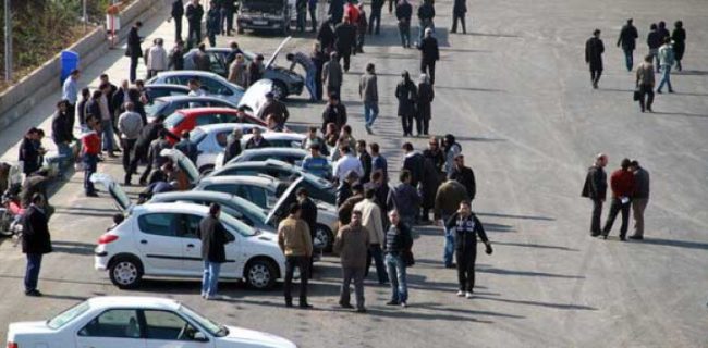 تداوم بلاتکلیفی فروشندگان و خریداران در بازار با تعلیق افزایش قیمت خودرو